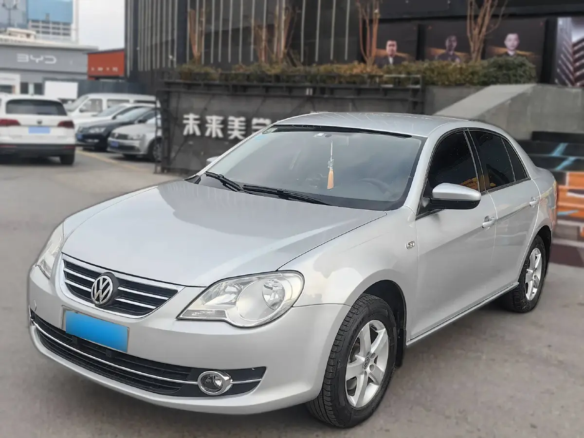 2011 Volkswagen Bora 1.6L 105HP L4 6AT