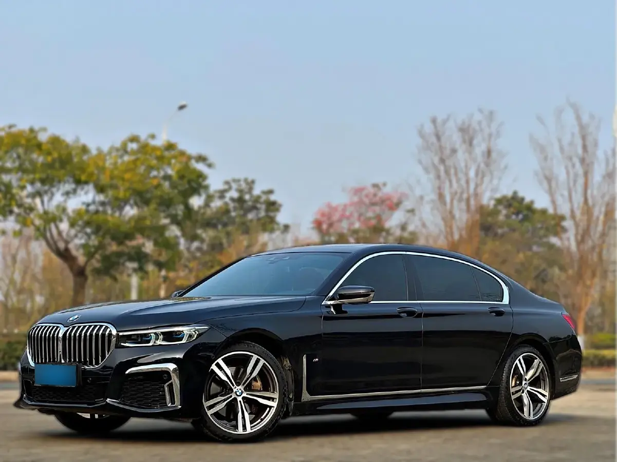 2018 BMW 7 Series 3.0T 326HP L6 8AT