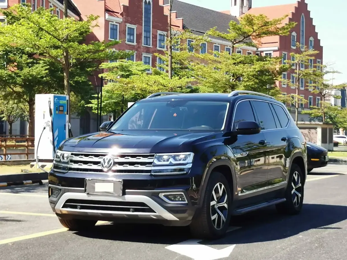 2017 Volkswagen Teramont 2.0T 220HP L4 7DCT