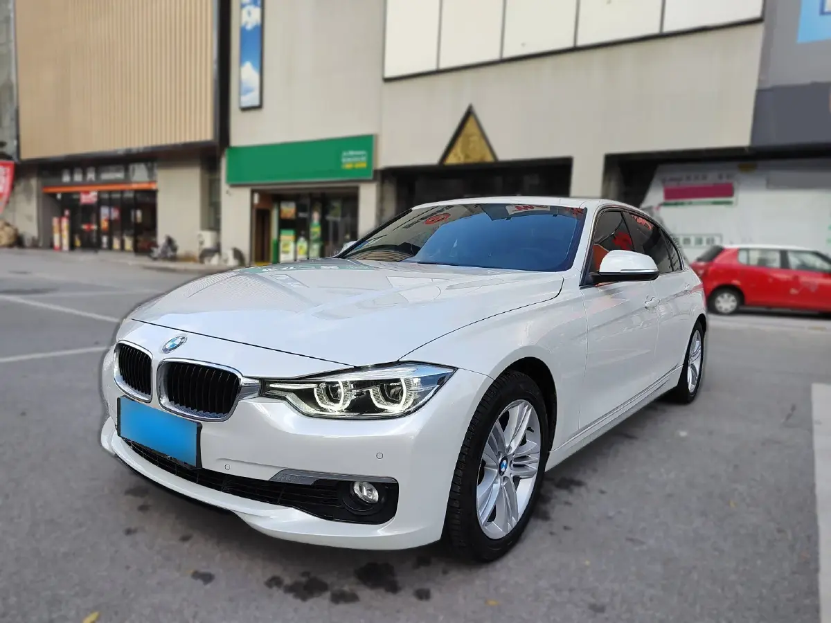 2016 BMW 3 Series 2.0T 184HP L4 8AT
