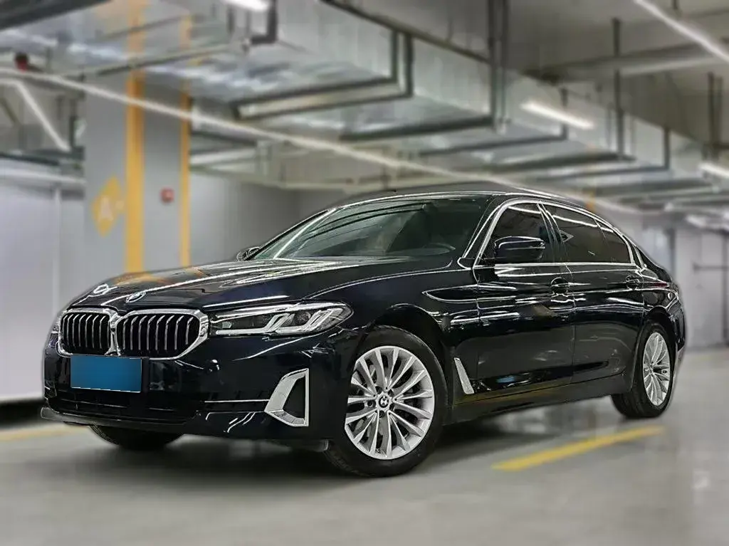2022 BMW 5 Series 2.0T 184HP L4 8AT