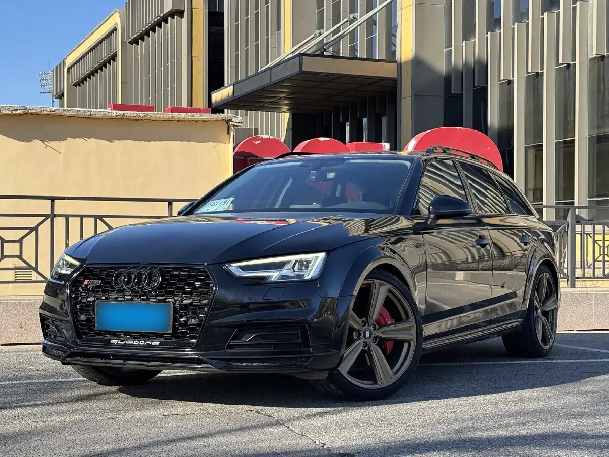 2019 Audi A4 2.0T 252HP L4 7DCT