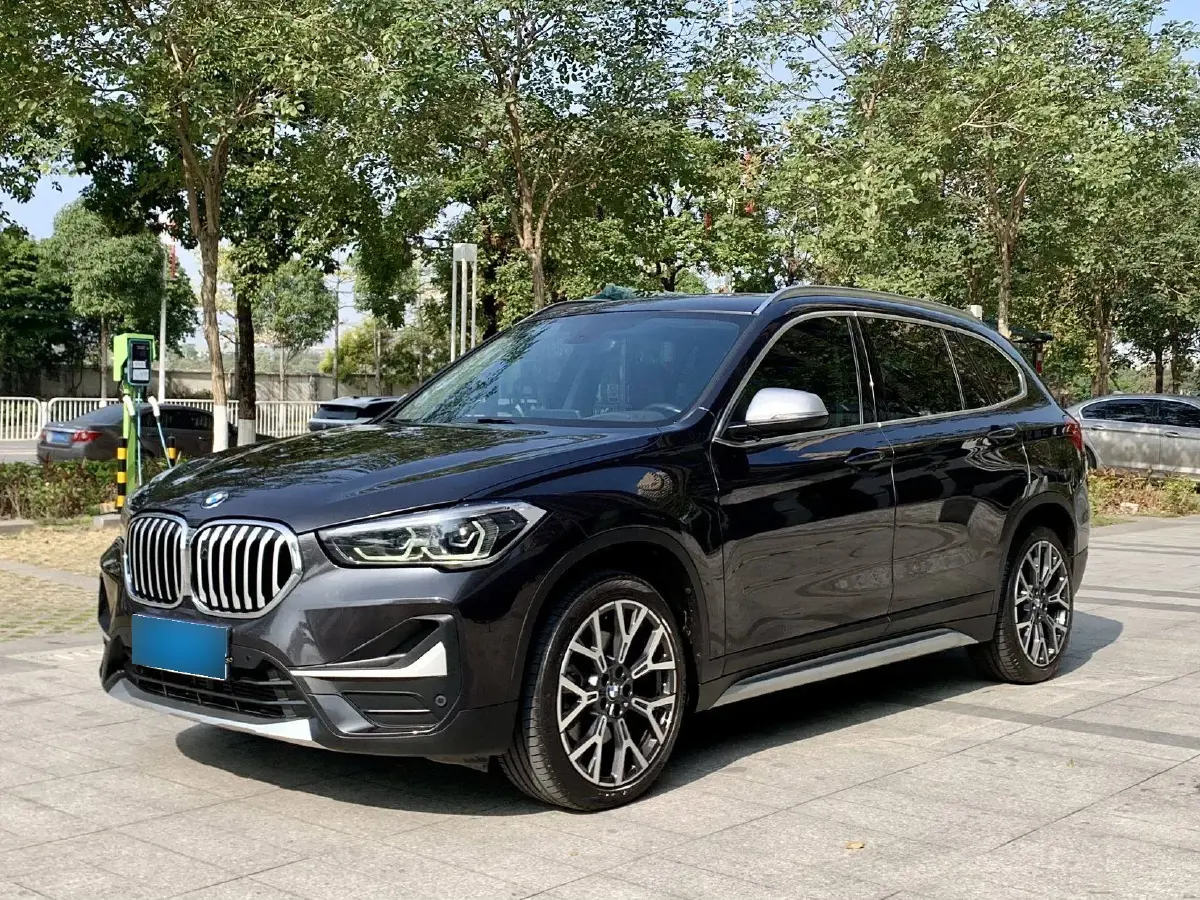 2022 BMW X1 2.0T 192HP L4 8AT