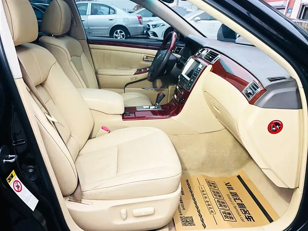 2009 HongQi ShengShi 3.0L 231HP V6 6AT,autocango,china used car exporter,china ev exporter,chinese used car exporter,chinese used ev exporter