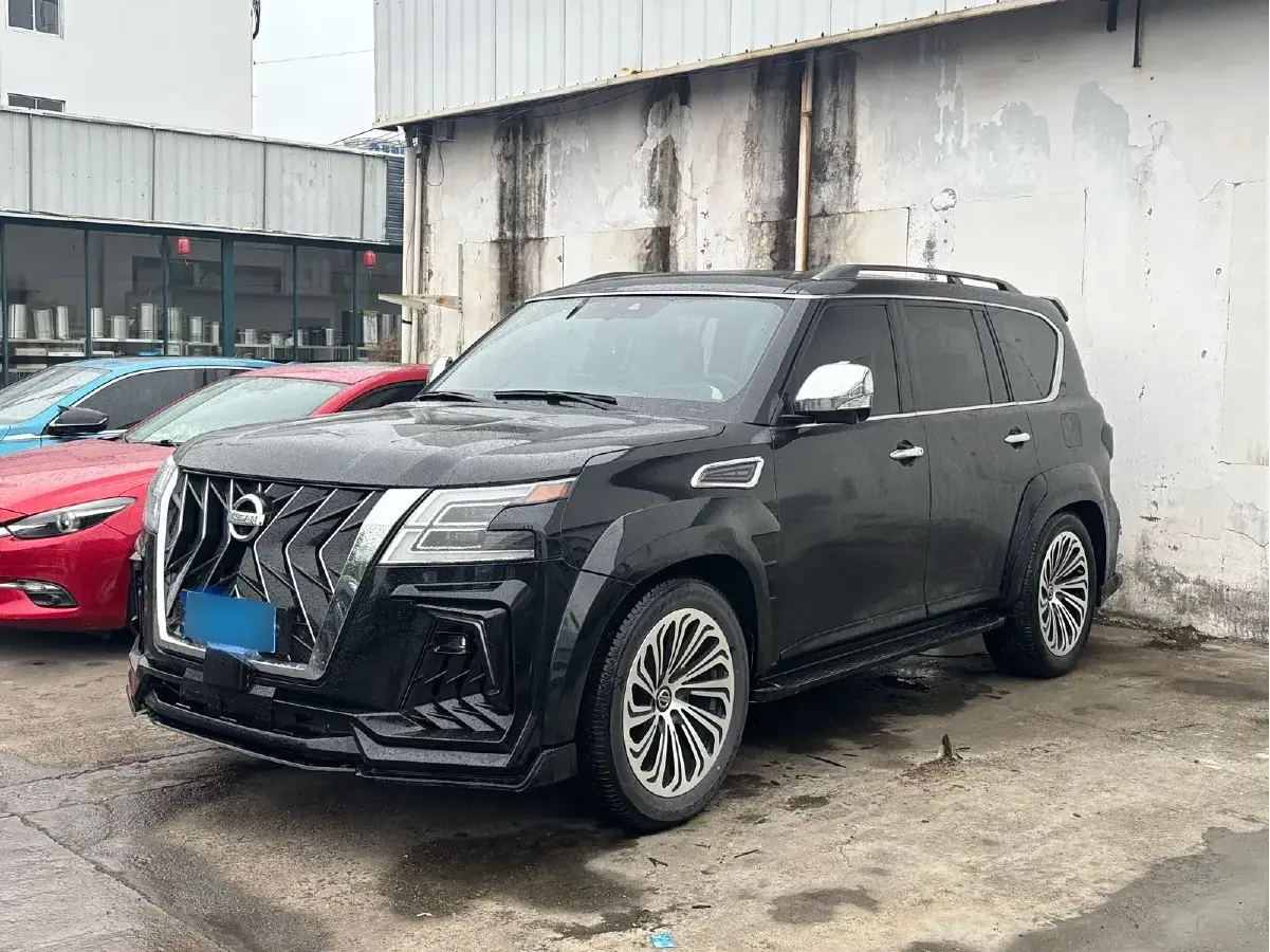 2023 Nissan Patrol 5.6L 400HP V8 7AT