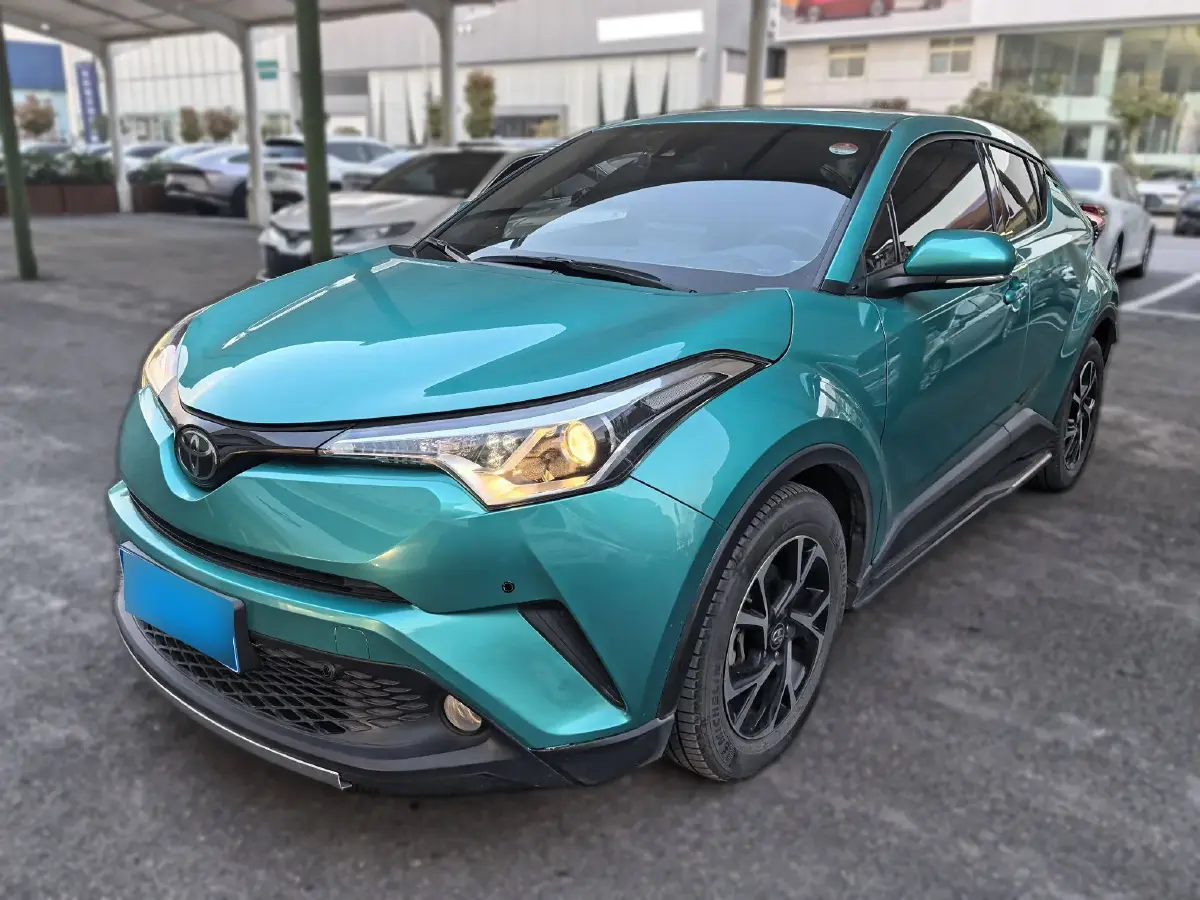 2018 Toyota C-HR 2.0L 171HP L4 CVT