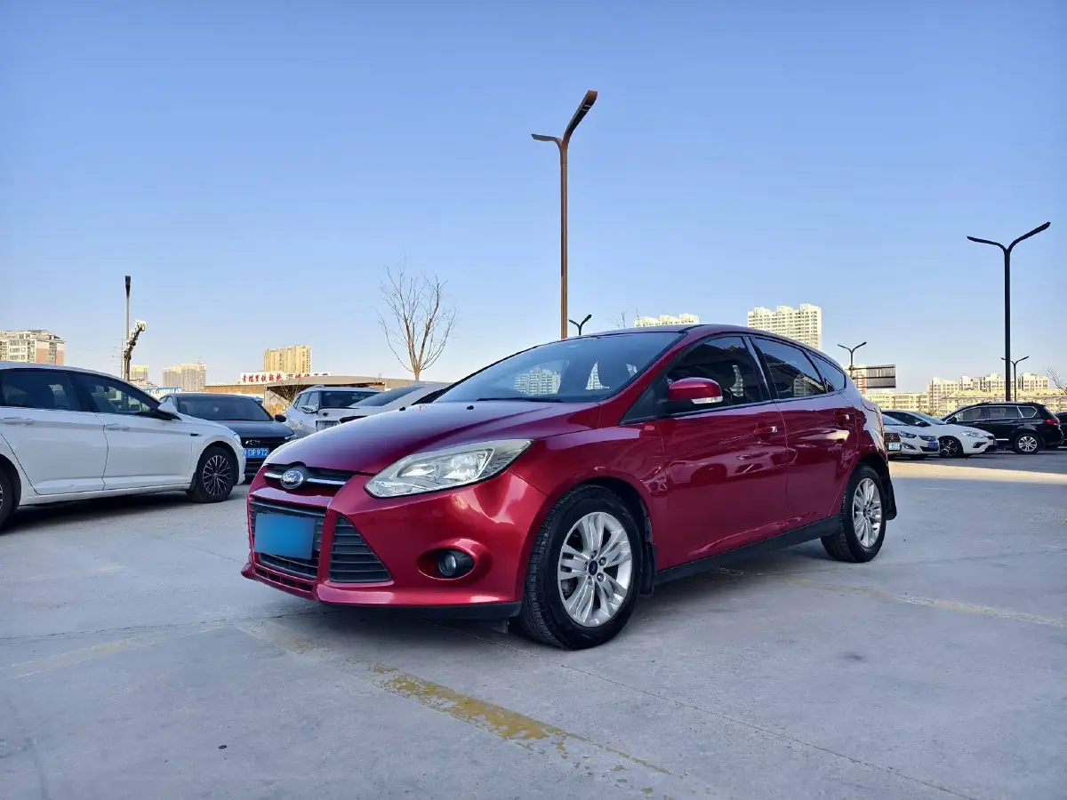 2012 Ford Focus 1.6L 125HP L4 6DCT