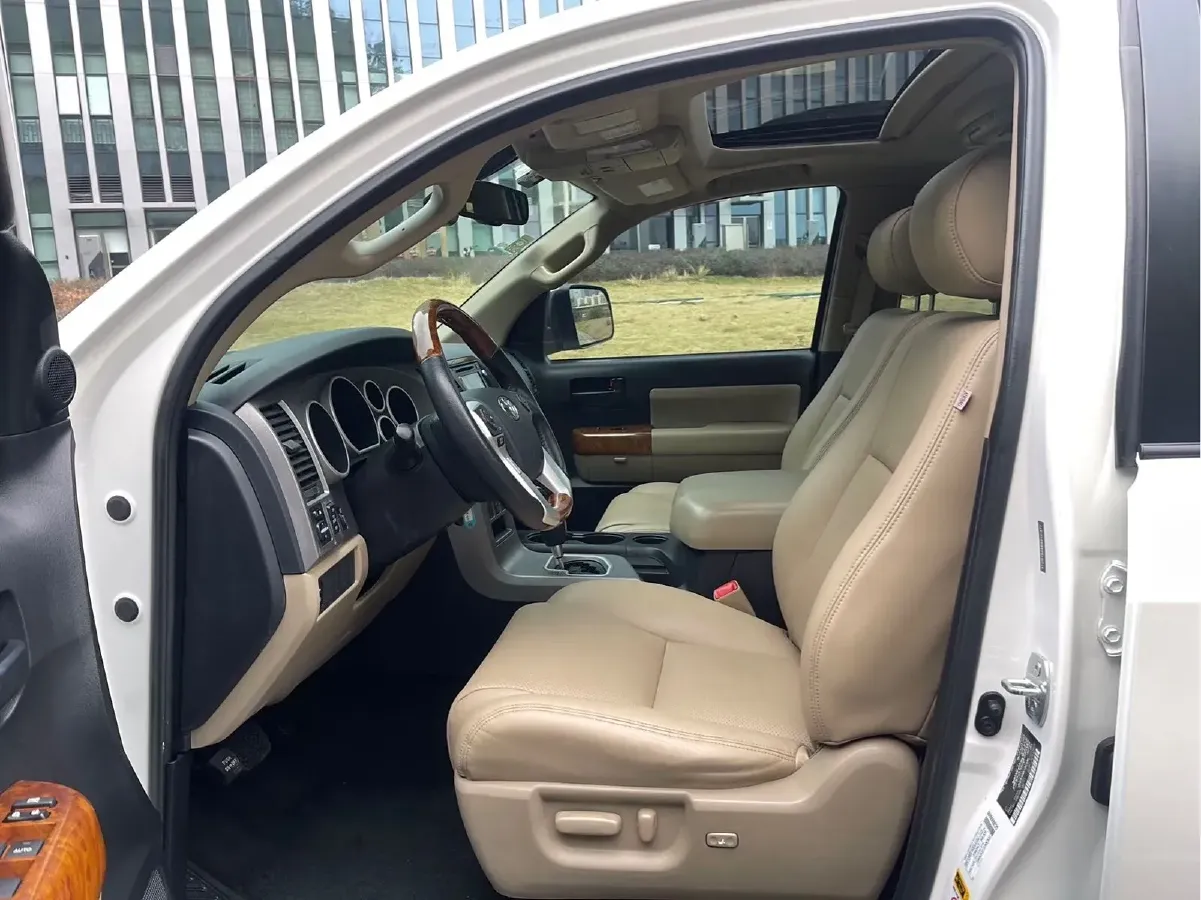 2003 Toyota Sequoia 4.7L 282HP V8 5AT,autocango,china used car exporter,china ev exporter,chinese used car exporter,chinese used ev exporter
