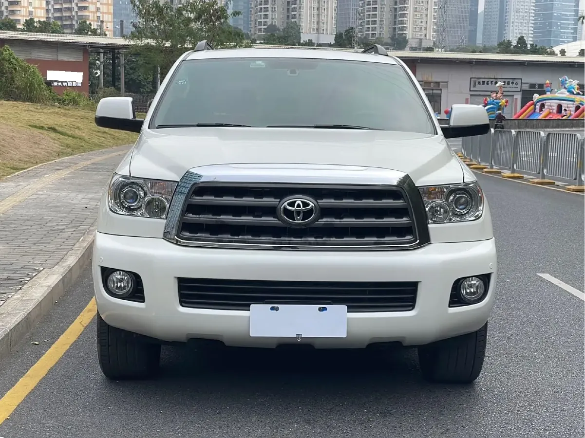 2003 Toyota Sequoia 4.7L 282HP V8 5AT,autocango,china used car exporter,china ev exporter,chinese used car exporter,chinese used ev exporter