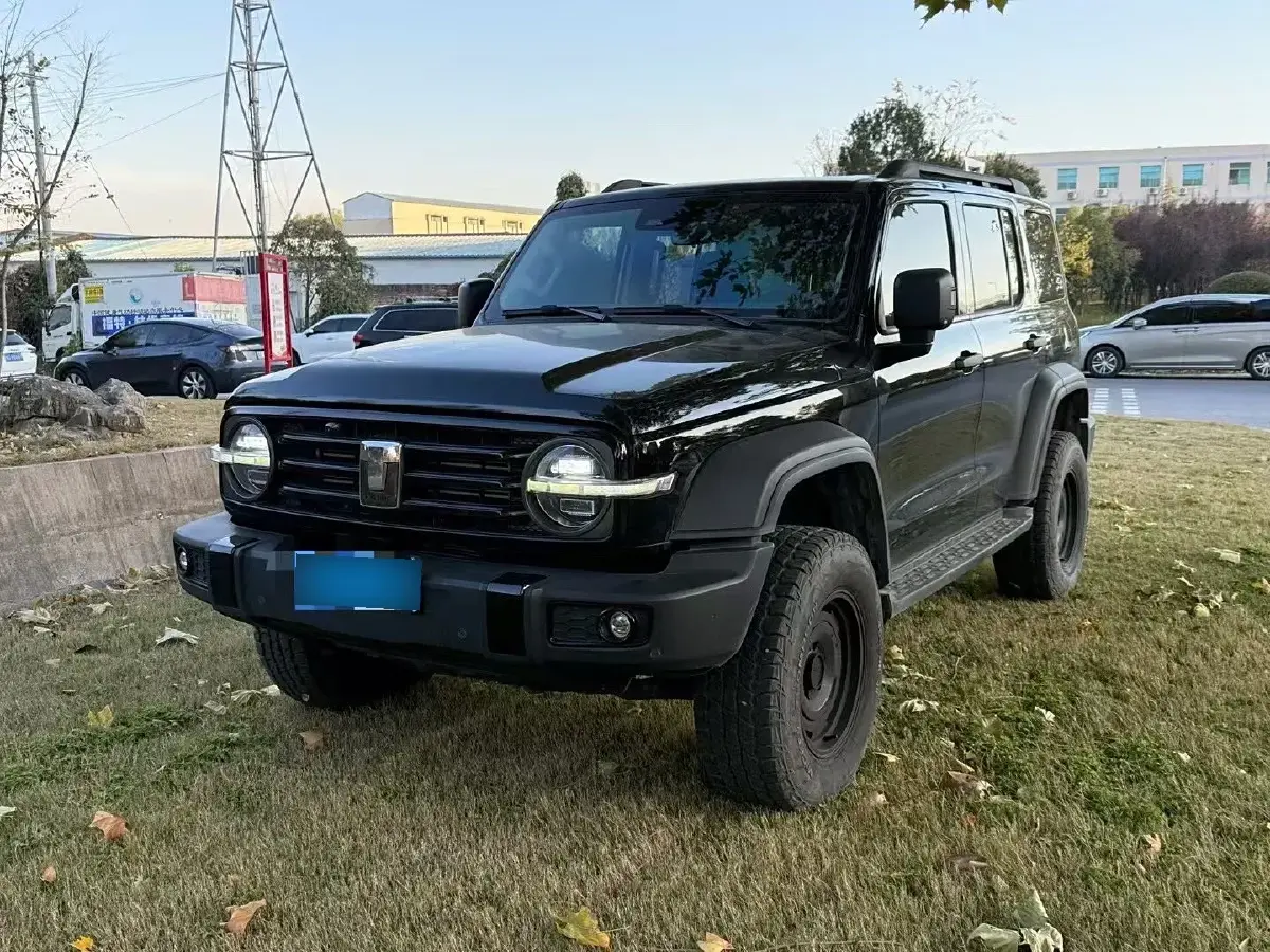 2023 Tank 300 2.0T 227HP L4 8AT