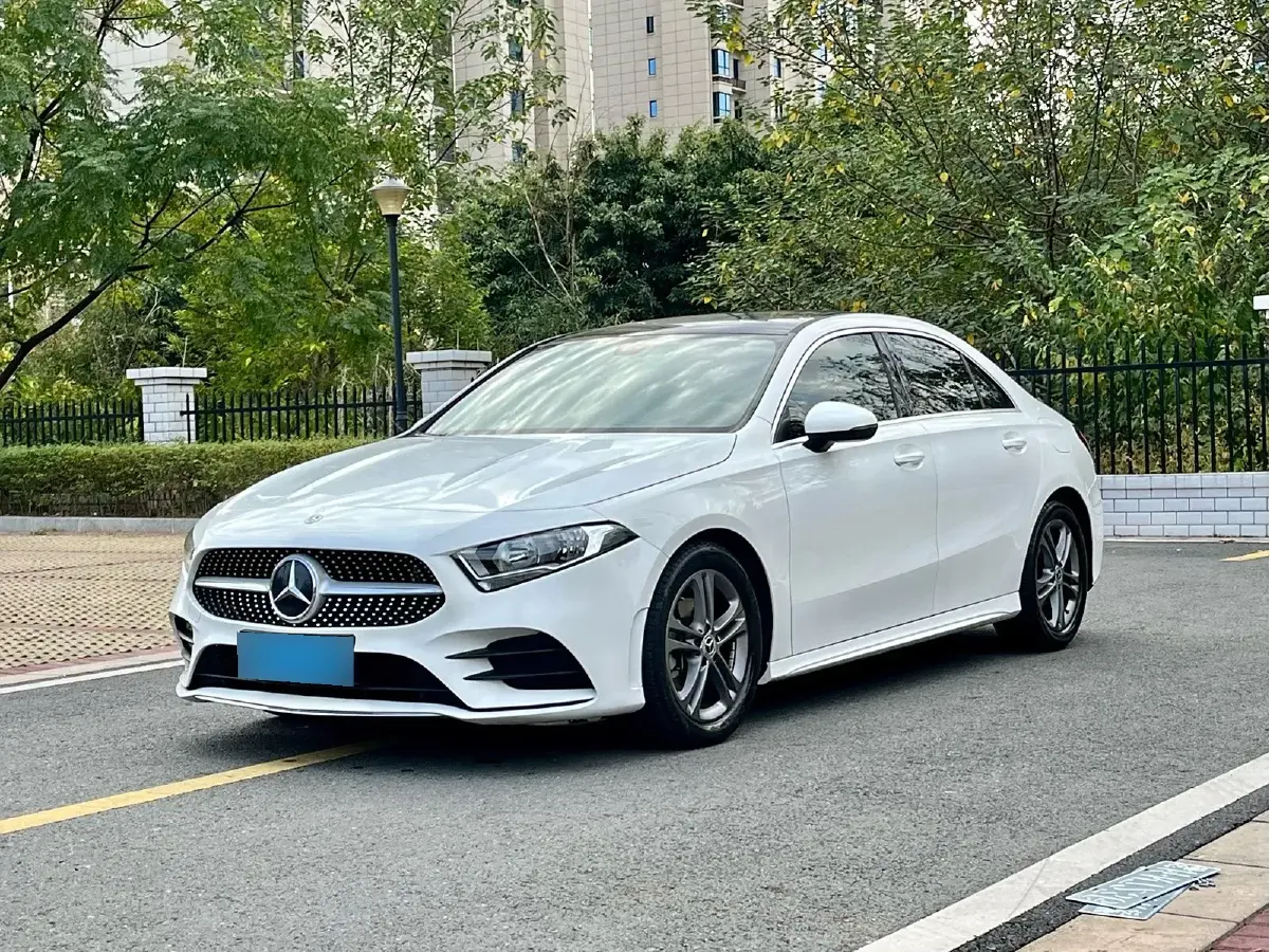 2021 Mercedes-Benz A Class 1.3T 136HP L4 7DCT
