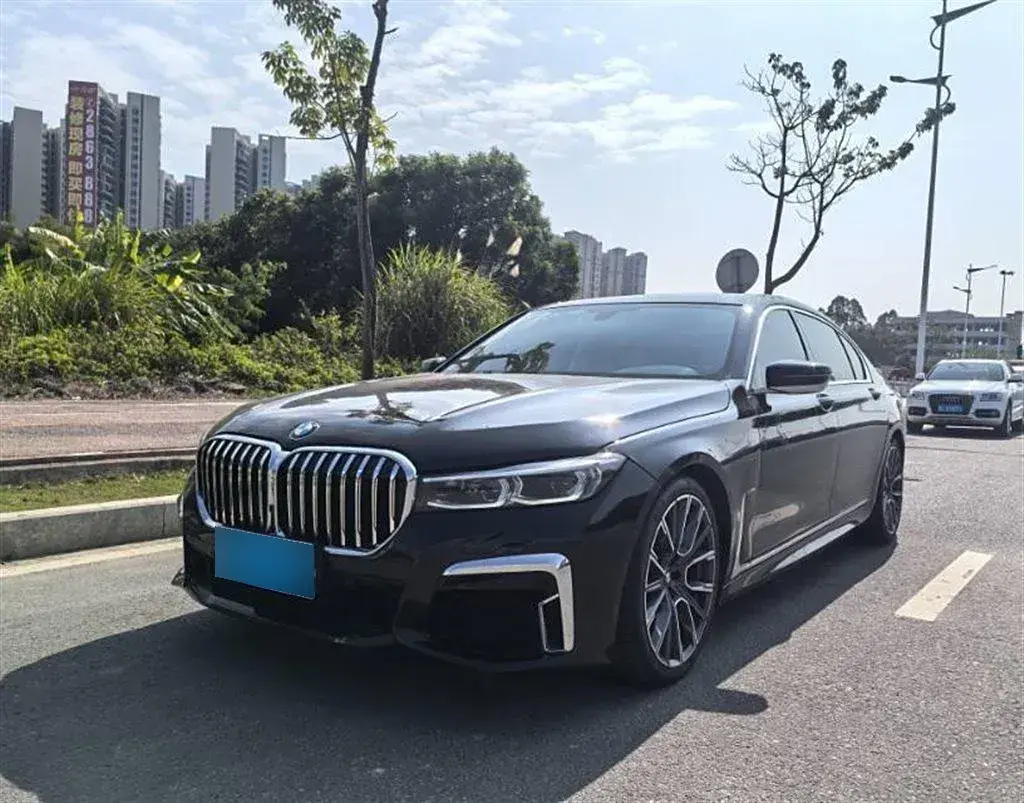 2016 BMW 7 Series 2.0T 258HP L4 8AT