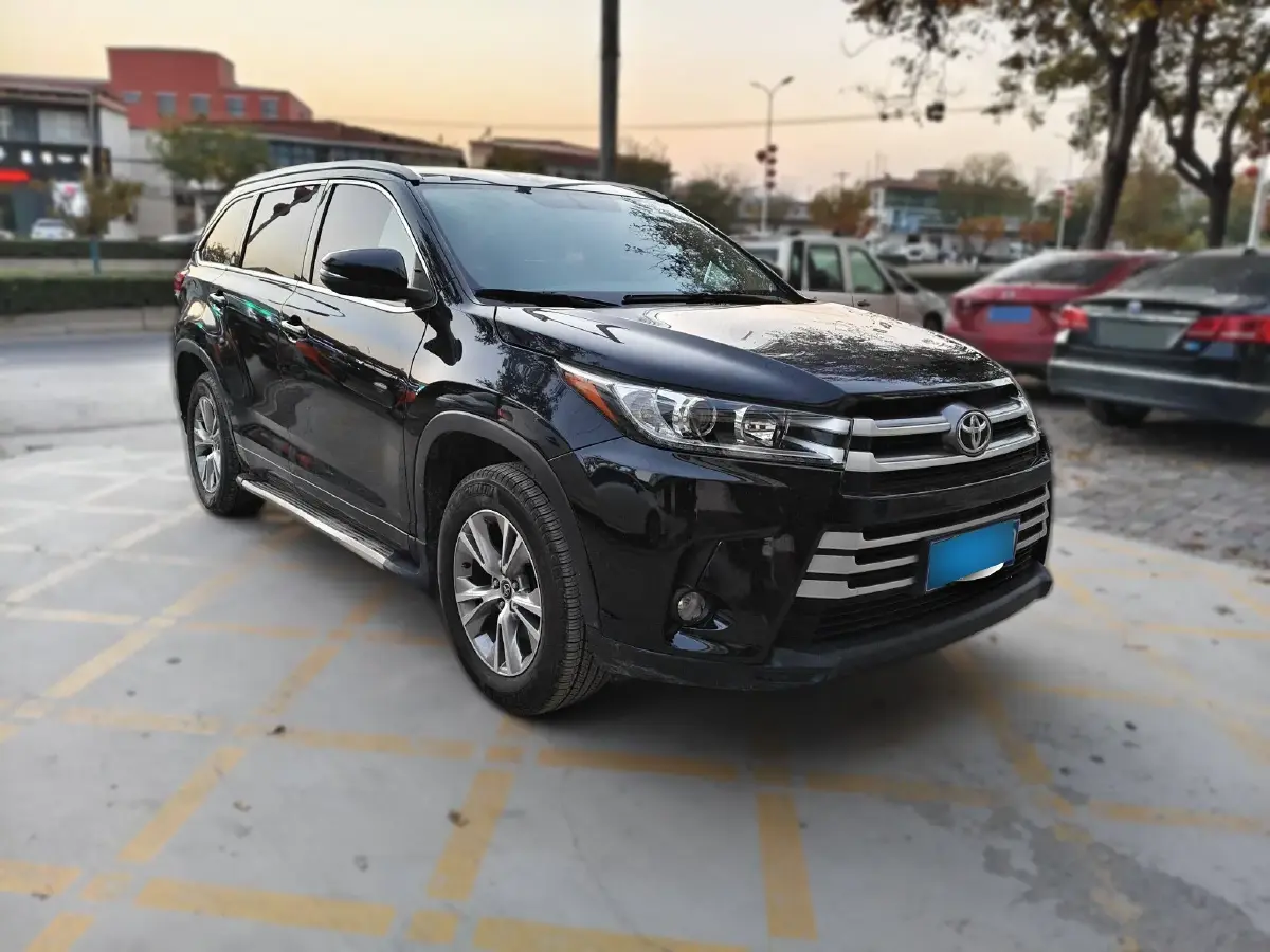 2018 Toyota Highlander 2.0T 220HP L4 6AT