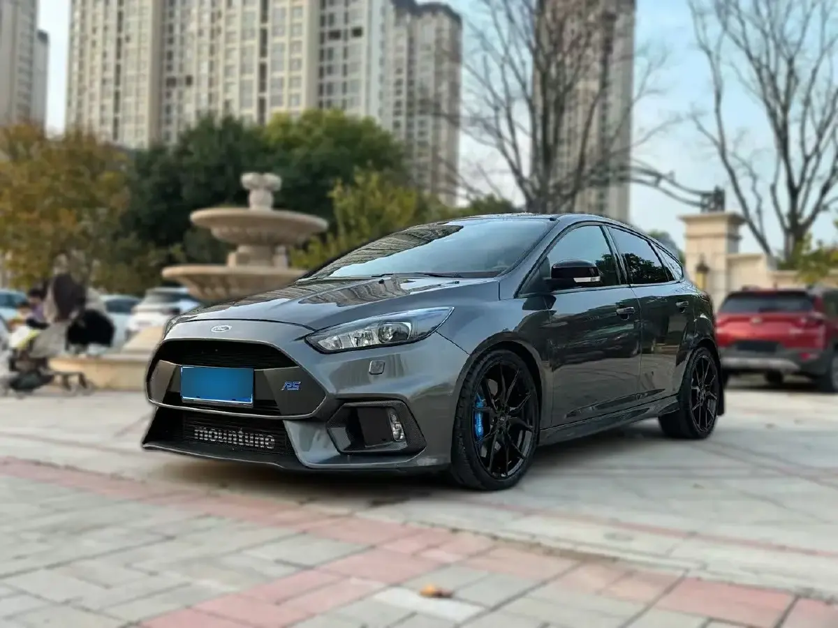 2016 Ford Focus 2.3T 350HP L4 6MT