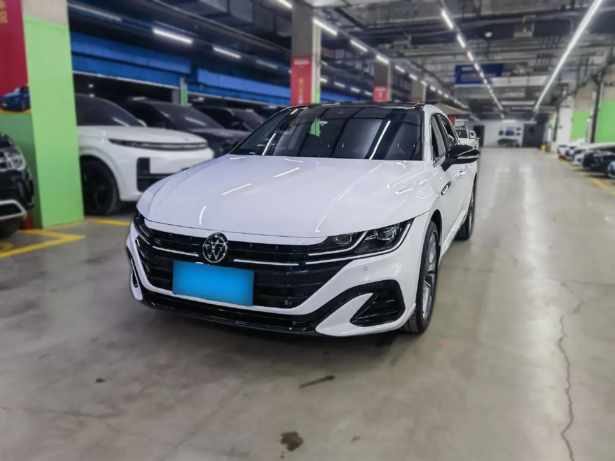 2021 Volkswagen CC 2.0T 220HP L4 7DCT