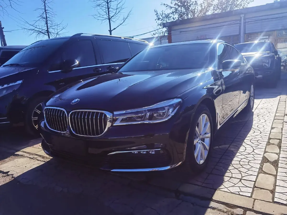 2016 BMW 7 Series 2.0T 258HP L4 8AT