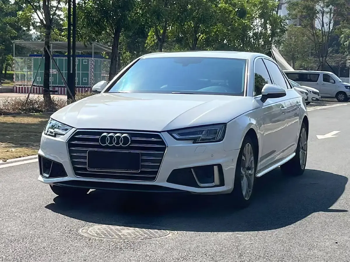 2019 Audi A4L 2.0T 190HP L4 7DCT