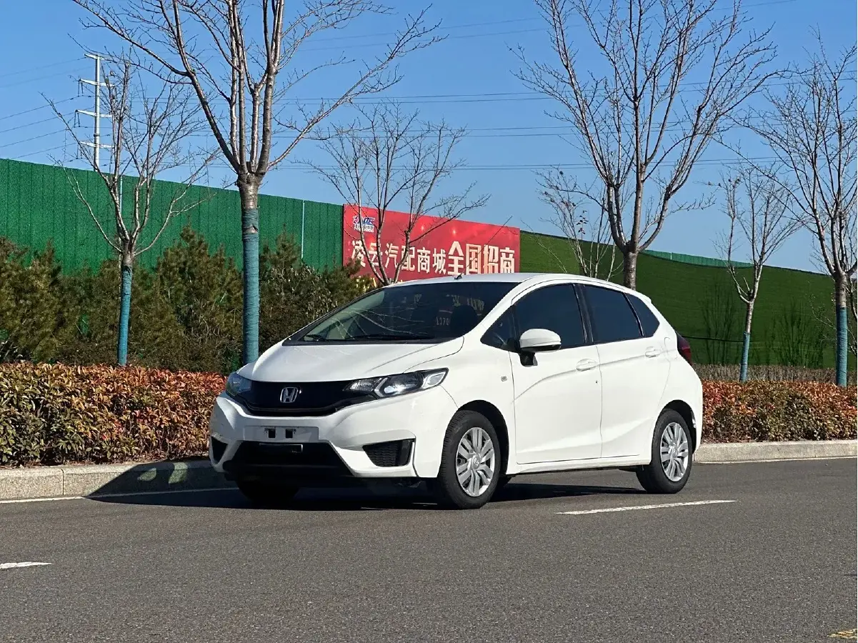 2014 Honda Fit 1.5L 131HP L4 5MT