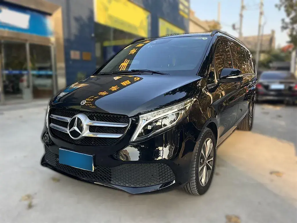 2022 Mercedes-Benz V Class 2.0T 211HP L4 9AT