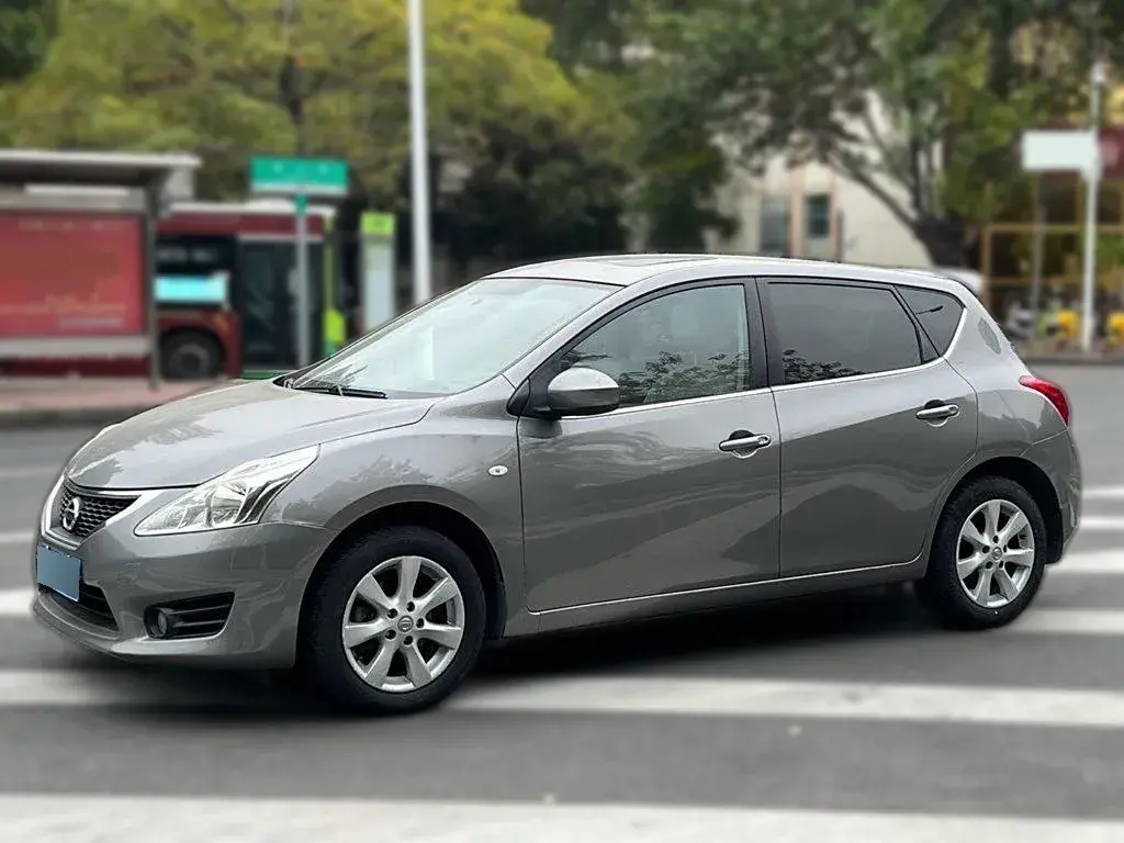 2011 Nissan Tiida 1.6L 126HP L4 CVT