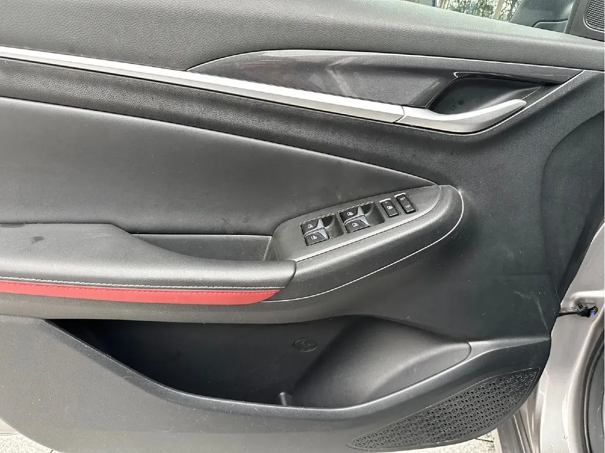 2020 ChangAn Eado 1.4T 158HP L4 7DCT,autocango,china used car exporter,china ev exporter,chinese used car exporter,chinese used ev exporter