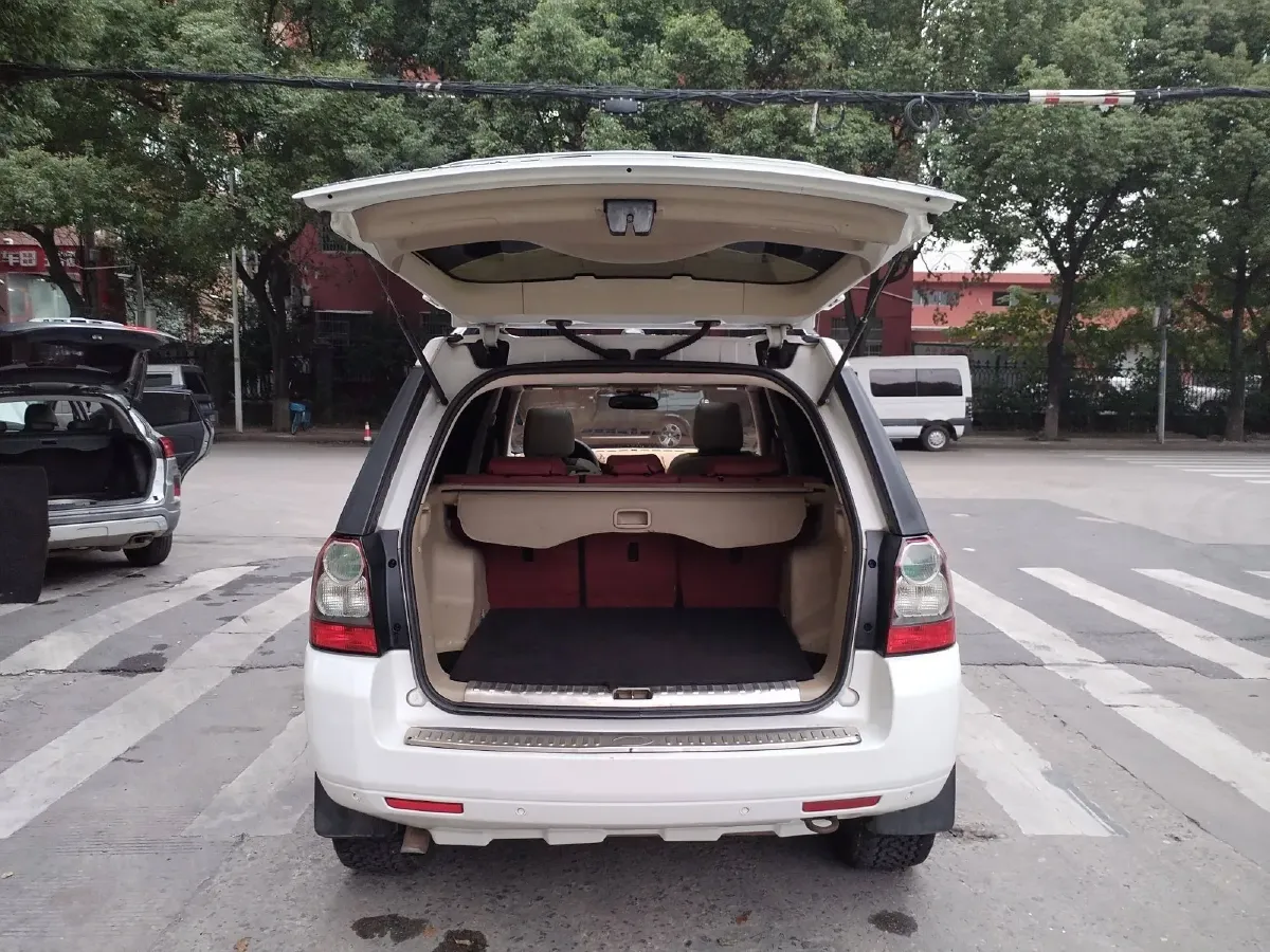 2012 Land Rover Freelander 2 2.2T 190HP L4 6AT,autocango,china used car exporter,china ev exporter,chinese used car exporter,chinese used ev exporter