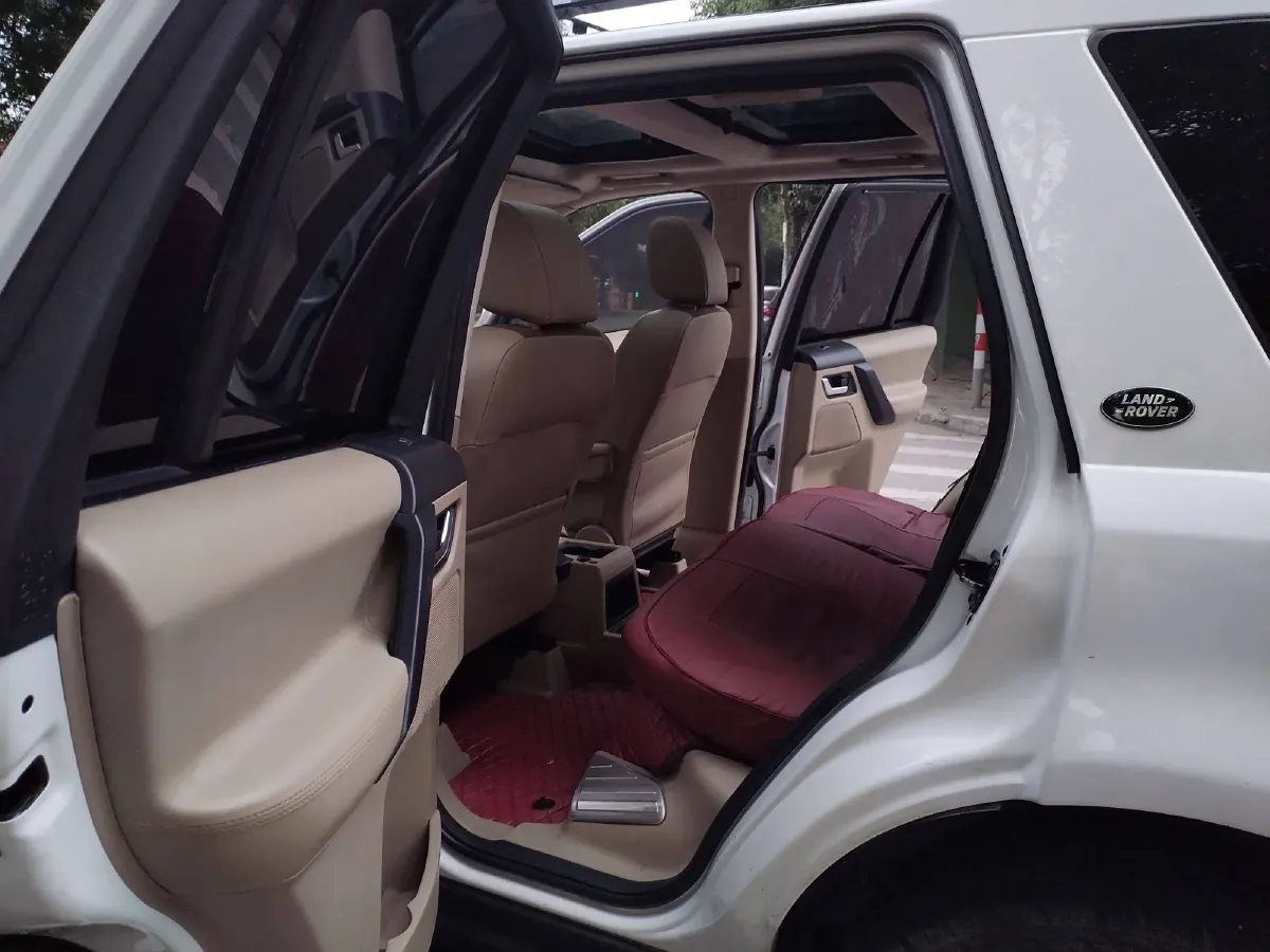 2012 Land Rover Freelander 2 2.2T 190HP L4 6AT,autocango,china used car exporter,china ev exporter,chinese used car exporter,chinese used ev exporter