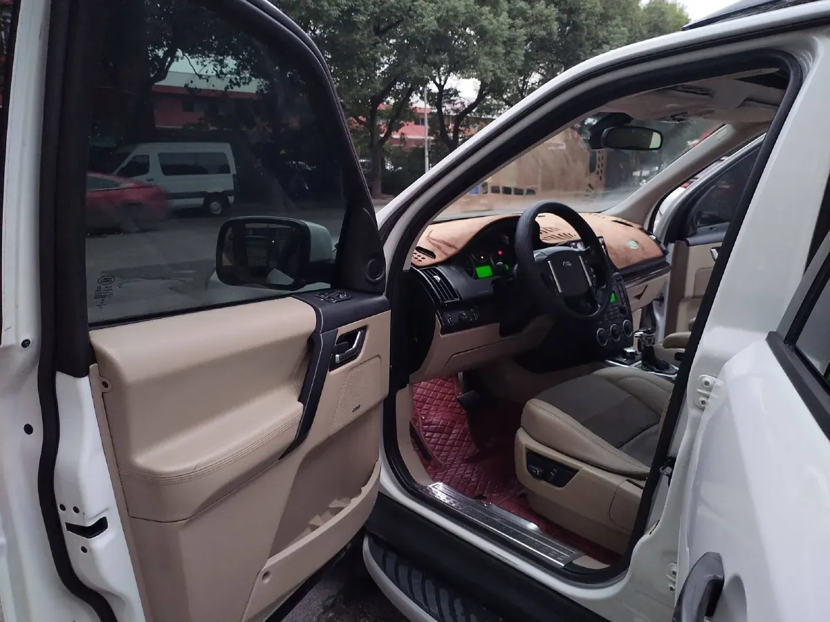 2012 Land Rover Freelander 2 2.2T 190HP L4 6AT,autocango,china used car exporter,china ev exporter,chinese used car exporter,chinese used ev exporter