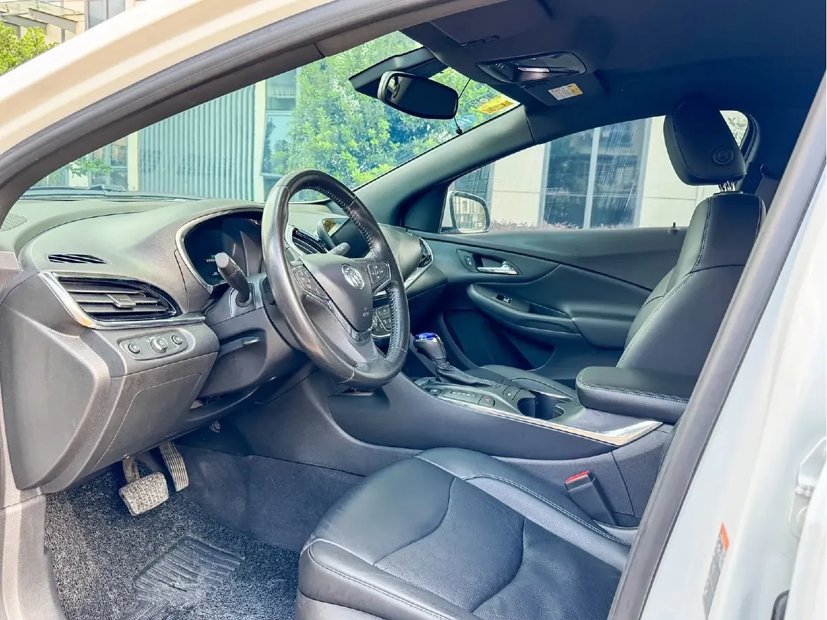 2017 Buick Velite 5 Range Extended 106HP E-CVT REEV 18KWH,autocango,china used car exporter,china ev exporter,chinese used car exporter,chinese used ev exporter