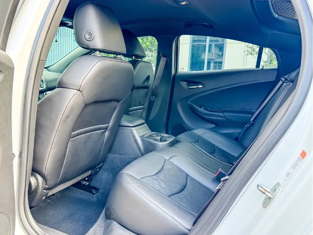 2017 Buick Velite 5 Range Extended 106HP E-CVT REEV 18KWH,autocango,china used car exporter,china ev exporter,chinese used car exporter,chinese used ev exporter