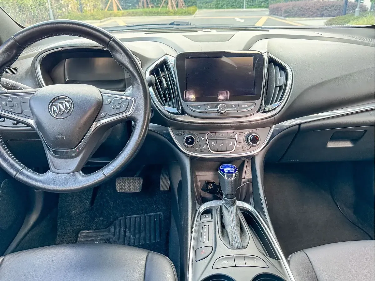 2017 Buick Velite 5 Range Extended 106HP E-CVT REEV 18KWH,autocango,china used car exporter,china ev exporter,chinese used car exporter,chinese used ev exporter