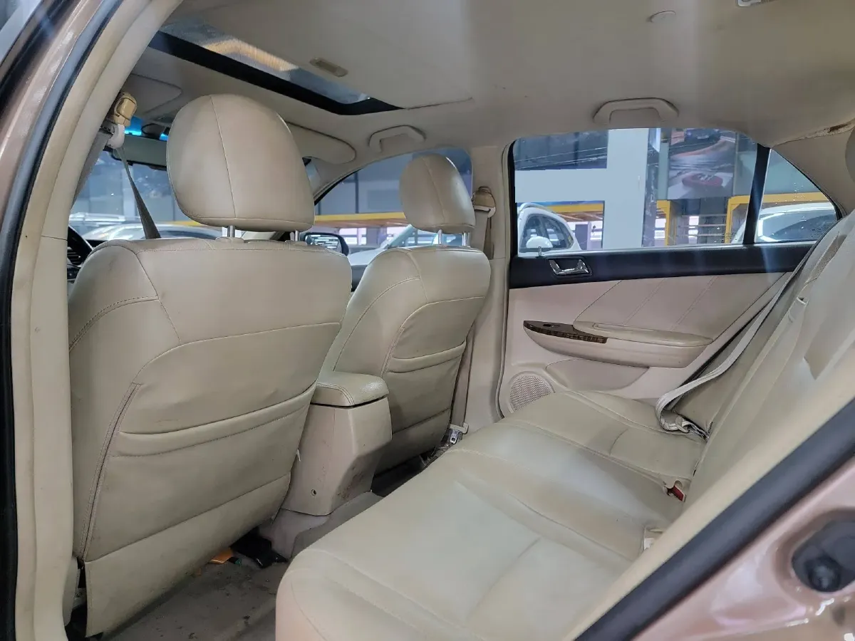 2012 BYD G6 2.0L 140HP L4 5MT,autocango,china used car exporter,china ev exporter,chinese used car exporter,chinese used ev exporter