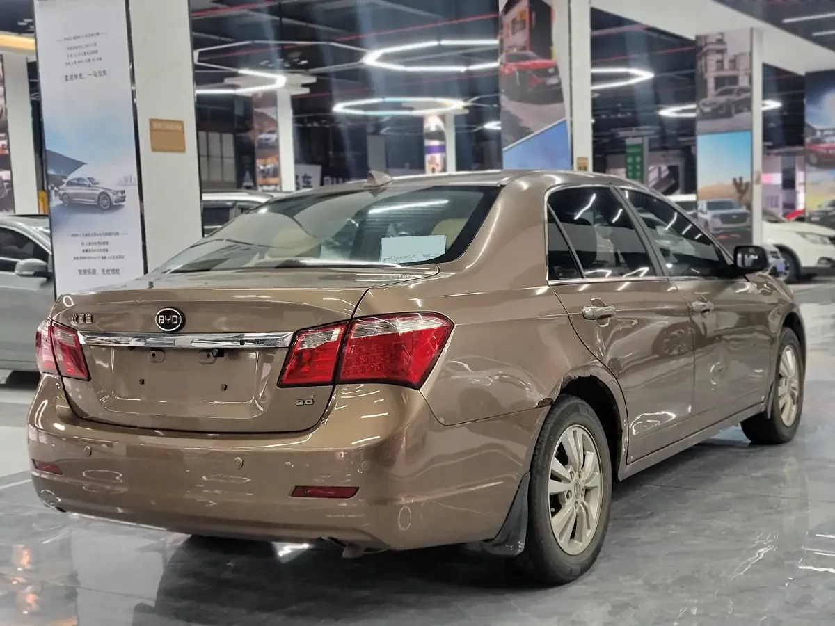 2012 BYD G6 2.0L 140HP L4 5MT,autocango,china used car exporter,china ev exporter,chinese used car exporter,chinese used ev exporter