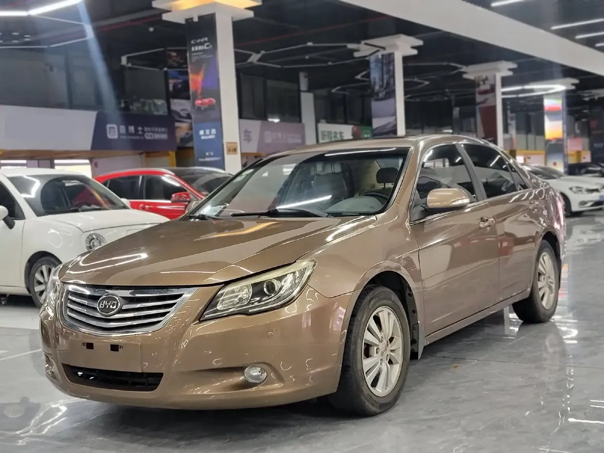 2012 BYD G6 2.0L 140HP L4 5MT,autocango,china used car exporter,china ev exporter,chinese used car exporter,chinese used ev exporter