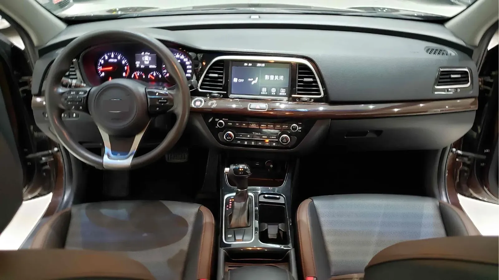 2017 Kia Cachet 1.8L 143HP L4 6AT,autocango,china used car exporter,china ev exporter,chinese used car exporter,chinese used ev exporter