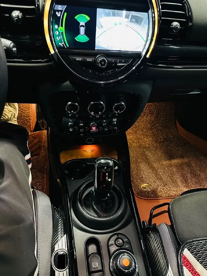 2020 MINI JCW CLUBMAN 2.0T 272HP L4 8AT,autocango,china used car exporter,china ev exporter,chinese used car exporter,chinese used ev exporter