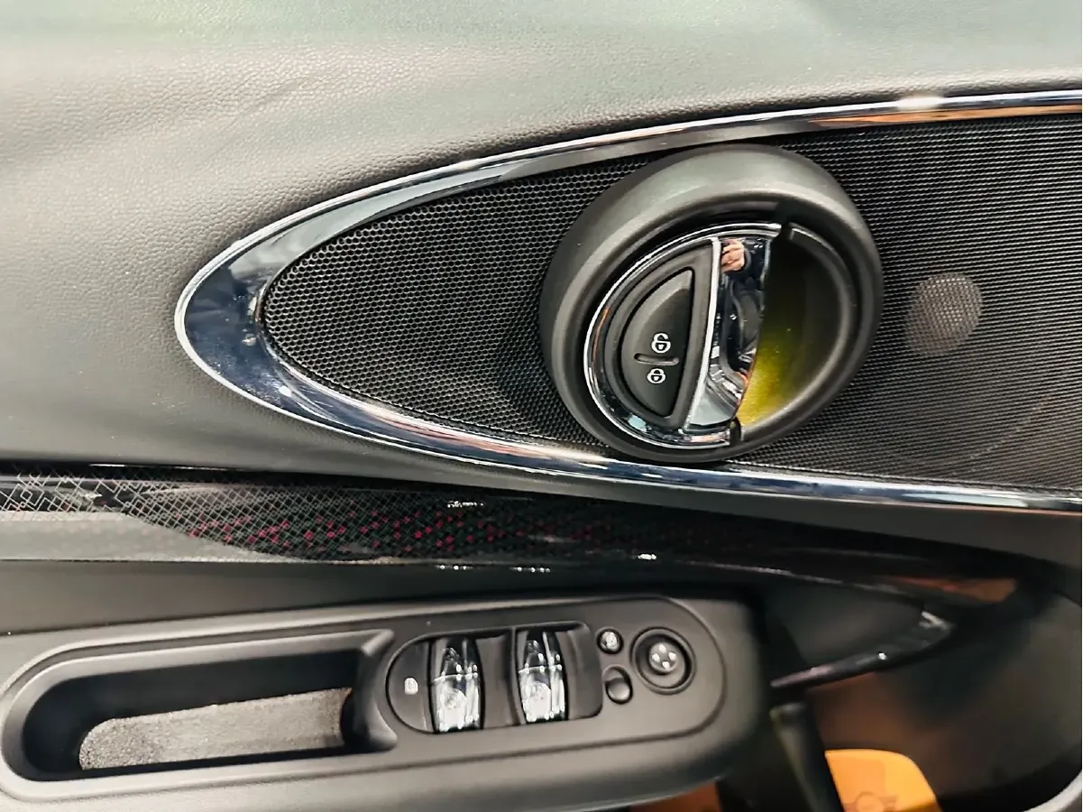 2020 MINI JCW CLUBMAN 2.0T 272HP L4 8AT,autocango,china used car exporter,china ev exporter,chinese used car exporter,chinese used ev exporter