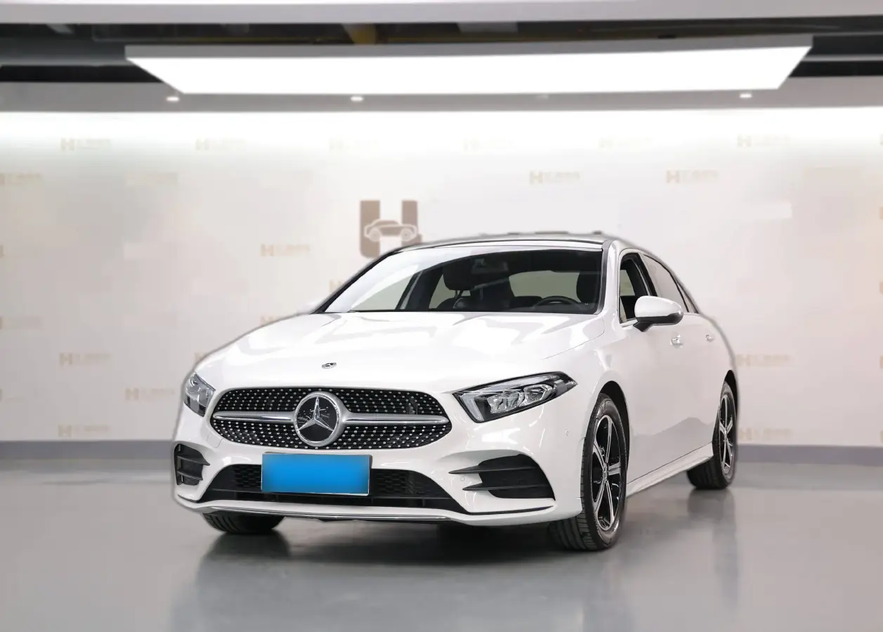 2022 Mercedes-Benz A Class 1.3T 163HP L4 7DCT