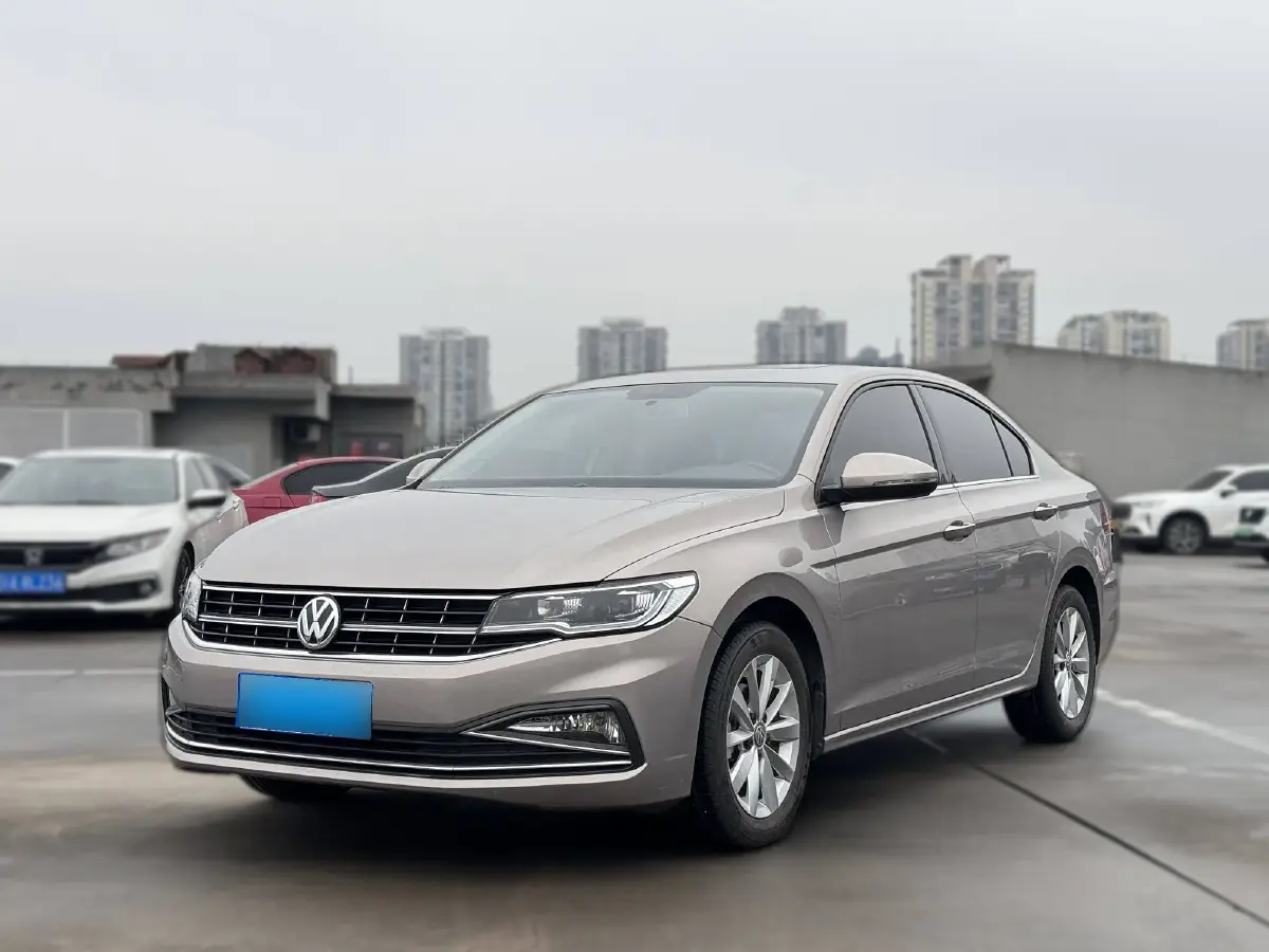2020 Volkswagen Bora 1.5L 113HP L4 6AT