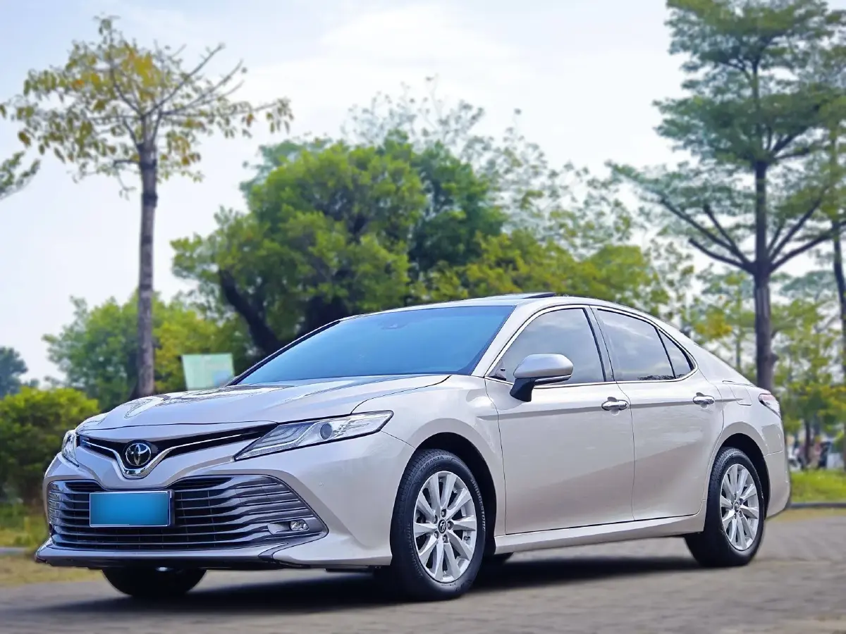 2019 Toyota Camry 2.0L 178HP L4 CVT