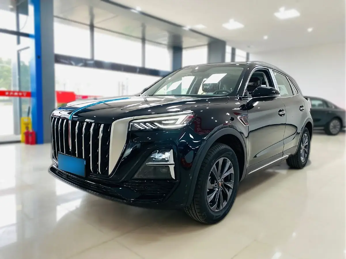 2025 HongQi HS5 2.0T 252HP L4 8AT