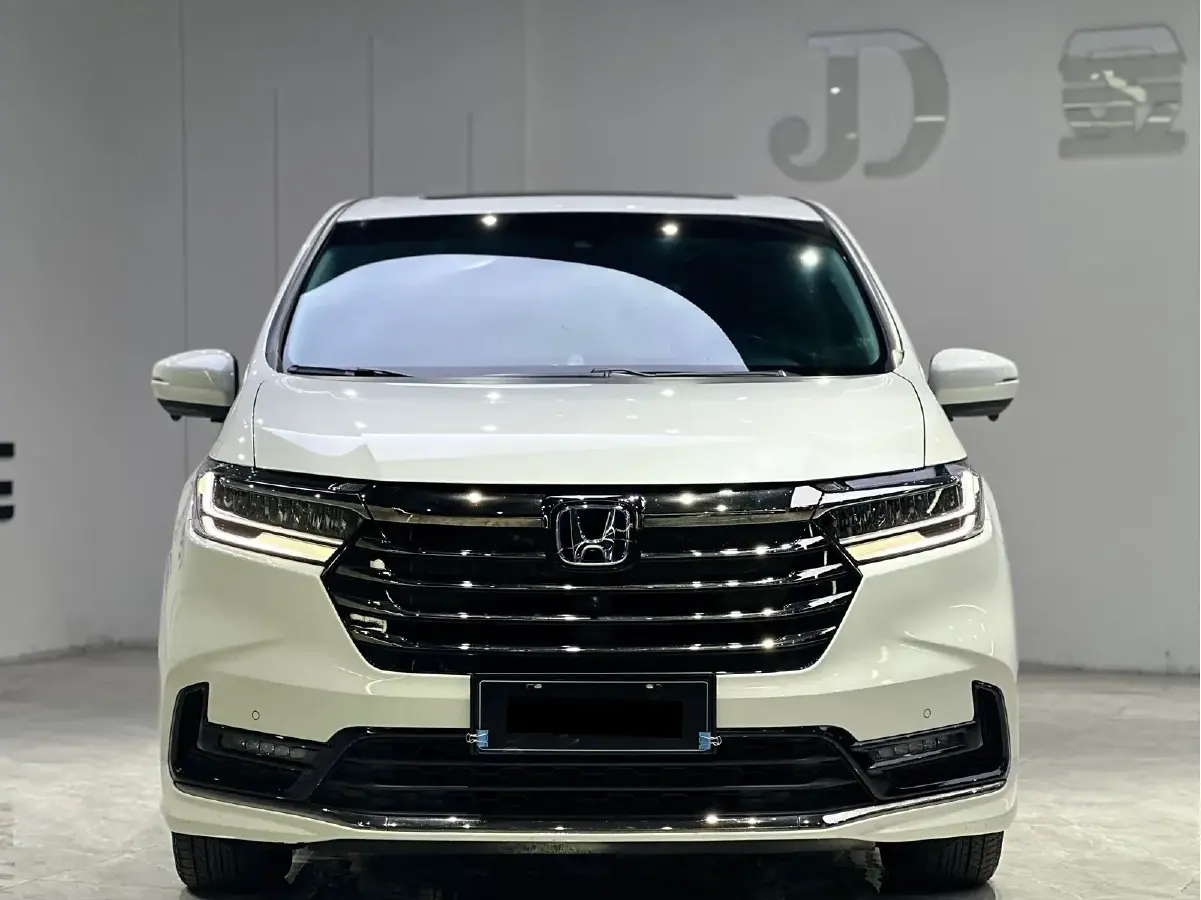 2022 Honda Odyssey 2.0L 146HP L4 E-CVT Hybrid