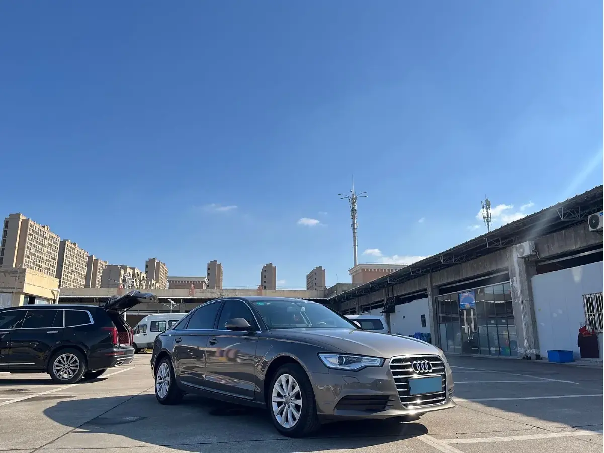 2014 Audi A6L 2.0T 180HP L4 CVT