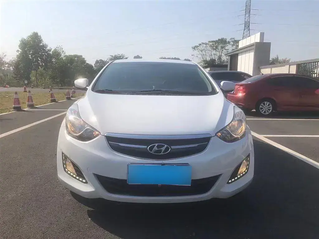 2015 Hyundai Elantra 1.6L 128HP L4 6AT