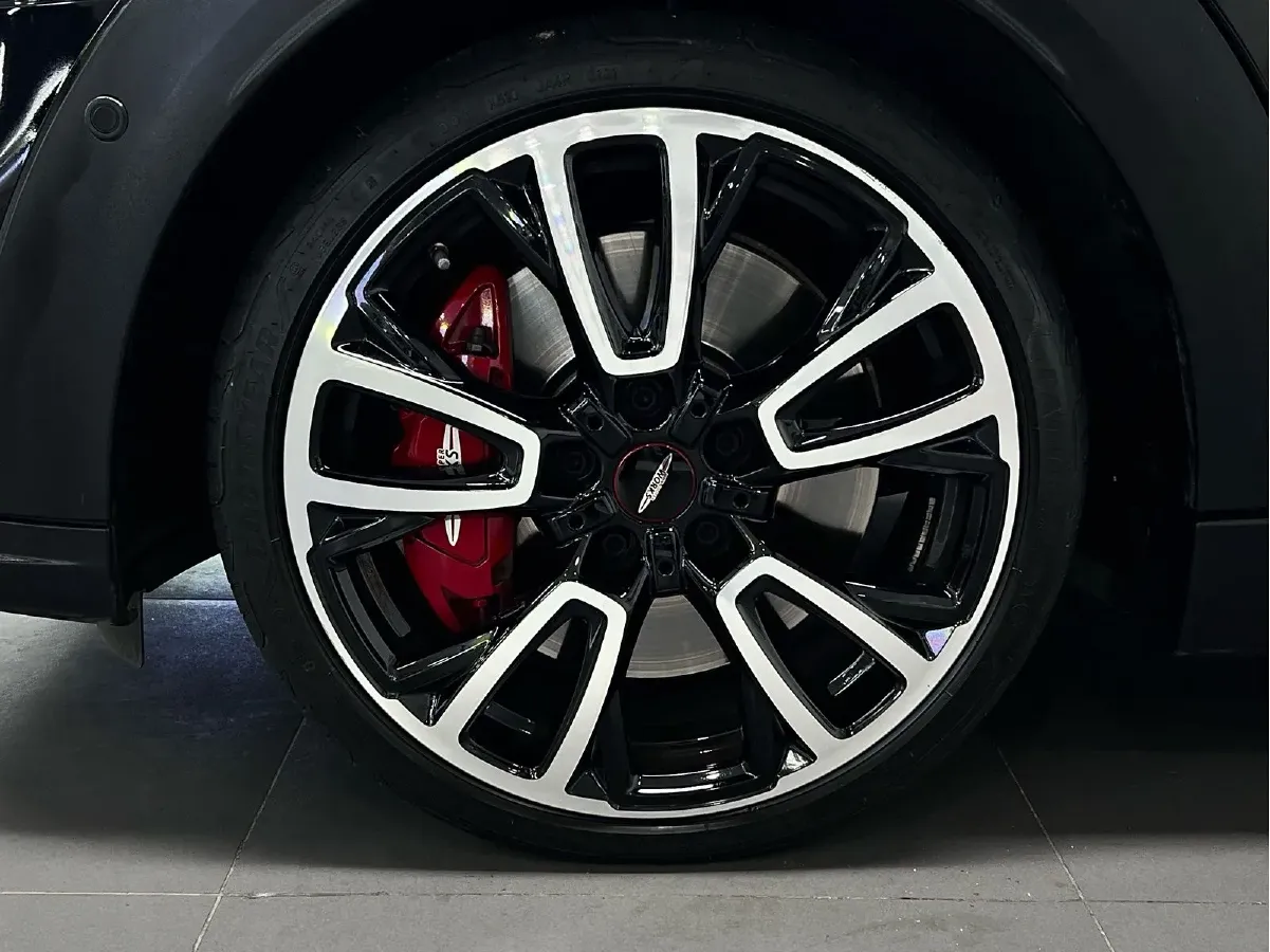 2023 MINI JCW 2.0T 231HP L4 8AT,autocango,china used car exporter,china ev exporter,chinese used car exporter,chinese used ev exporter