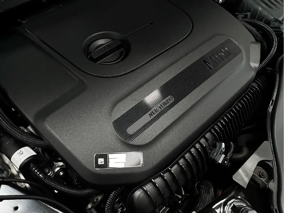 2023 MINI JCW 2.0T 231HP L4 8AT,autocango,china used car exporter,china ev exporter,chinese used car exporter,chinese used ev exporter