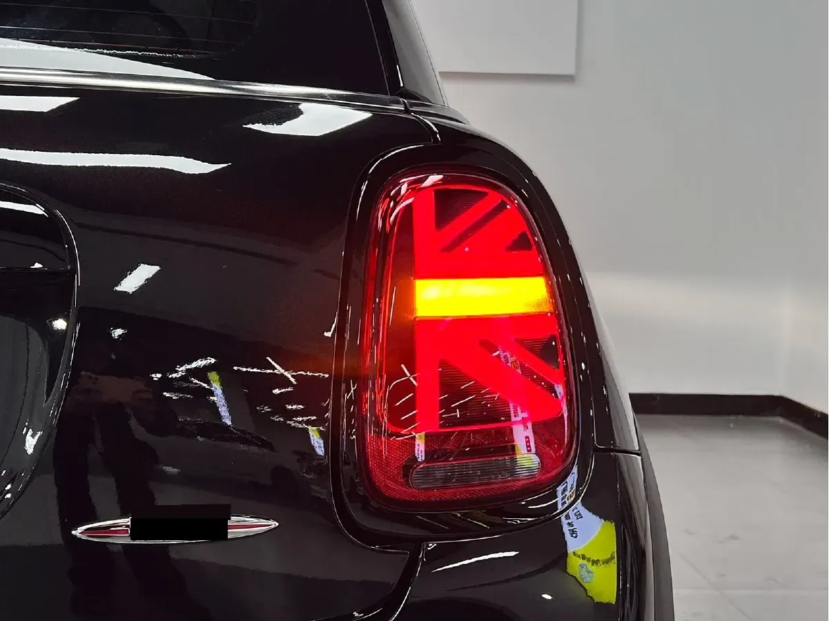 2023 MINI JCW 2.0T 231HP L4 8AT,autocango,china used car exporter,china ev exporter,chinese used car exporter,chinese used ev exporter