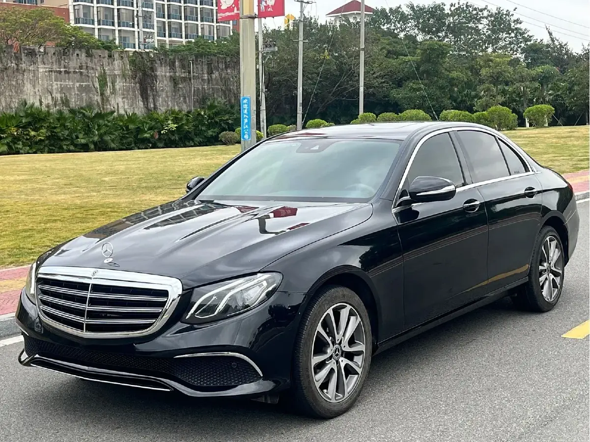 2017 Mercedes-Benz E Class 2.0T 184HP L4 9AT