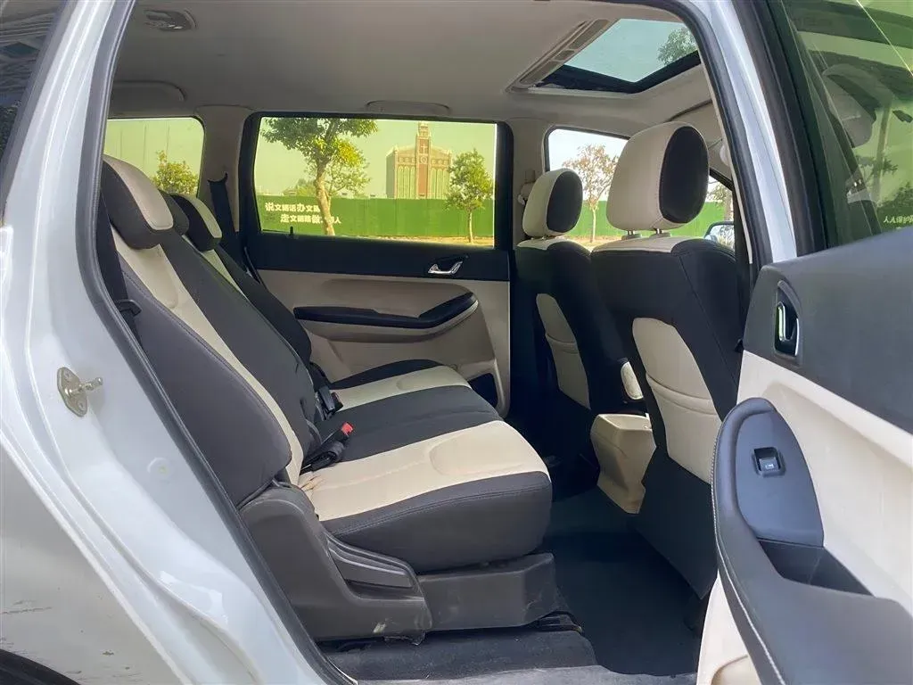 2015 Chery Arrizo M7 1.8L 132HP L4 5MT,autocango,china used car exporter,china ev exporter,chinese used car exporter,chinese used ev exporter