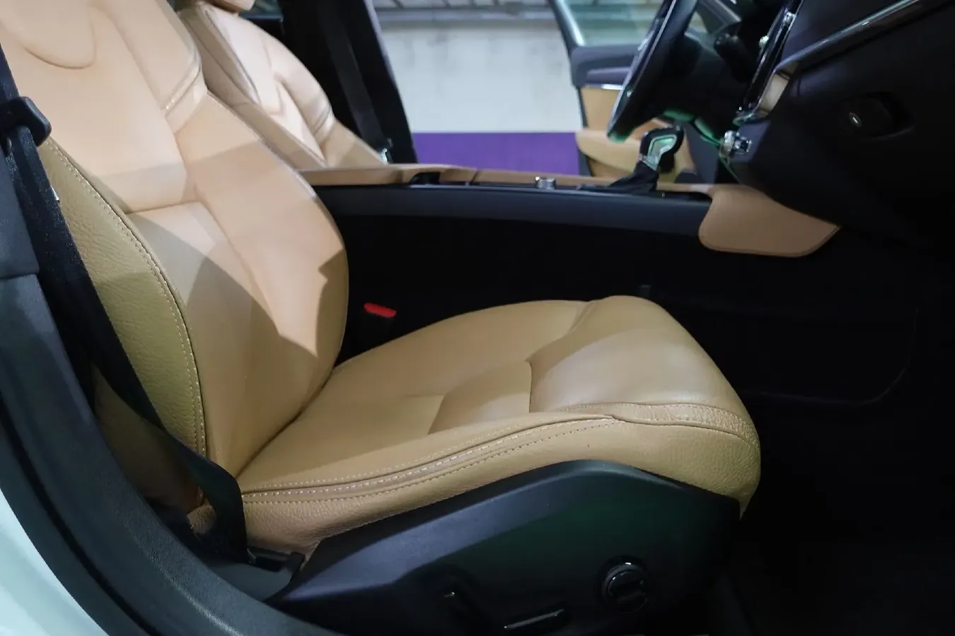 2020 Volvo V90 2.0T 250HP L4 8AT,autocango,china used car exporter,china ev exporter,chinese used car exporter,chinese used ev exporter